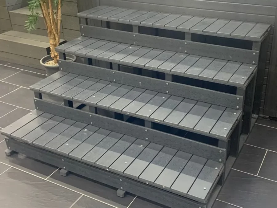 8267_Trappe til elegant swimspa_4 trin_900x900